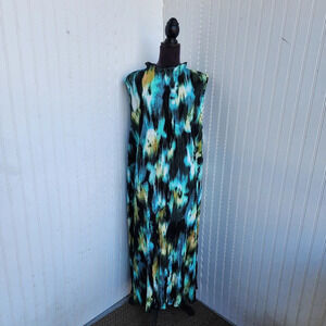 Future Collective Women's Sleeveless High Neck Midi Dress Green Black Crimple 3X